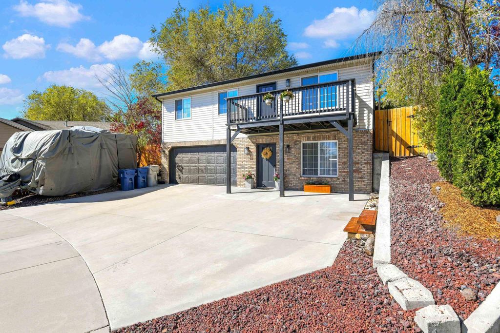 188 Cougar Ct, Nampa, ID 83686