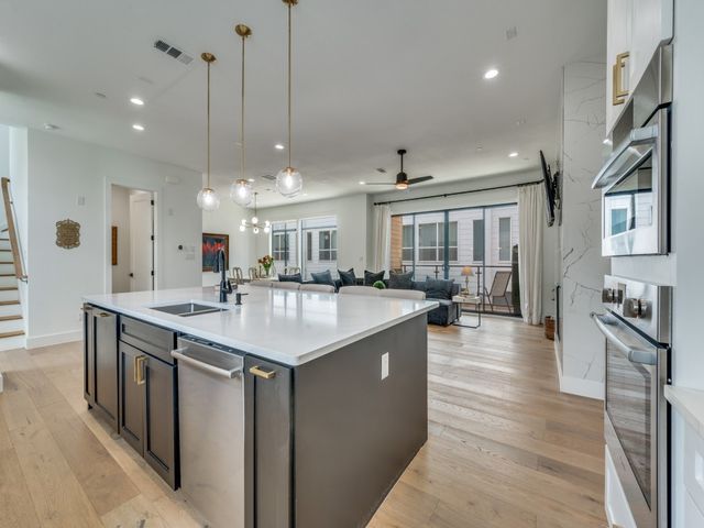 2315 Kirby Street B, Dallas, TX 75204