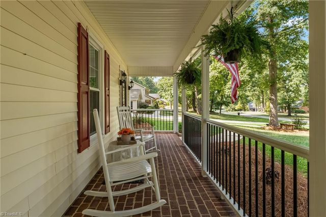 1486 Old Coach Road, Kernersville, NC 27284