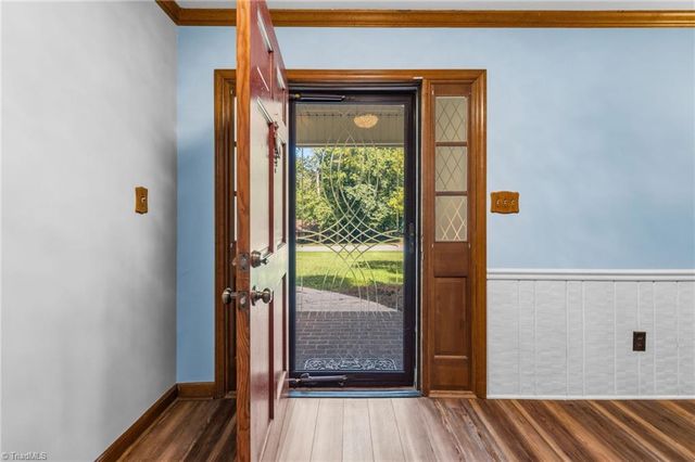 1486 Old Coach Road, Kernersville, NC 27284