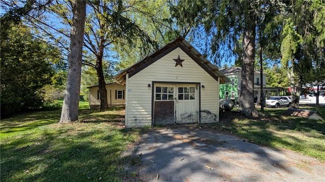 3653 County Highway 35, Middlefield, NY 13450