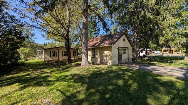 3653 County Highway 35, Middlefield, NY 13450