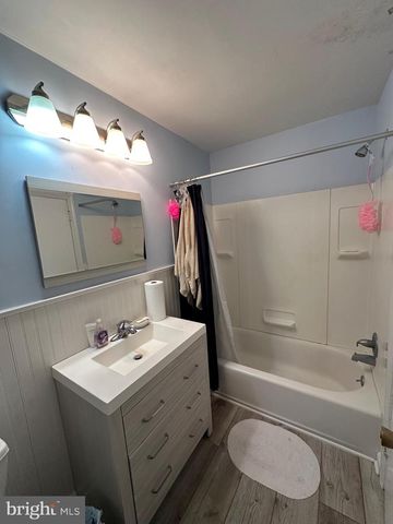 1950 TERWOOD RD, Huntingdon Valley, PA 19006