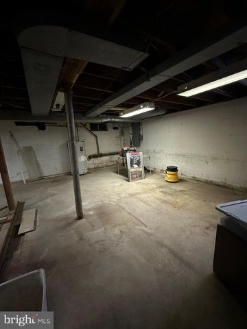 1950 TERWOOD RD, Huntingdon Valley, PA 19006