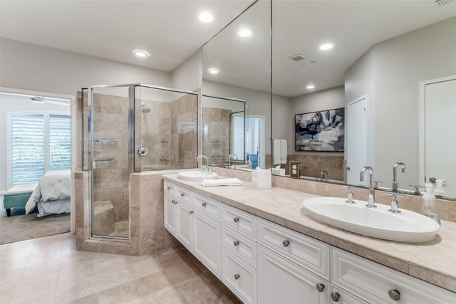2411 N Hall Street 31, Dallas, TX 75204