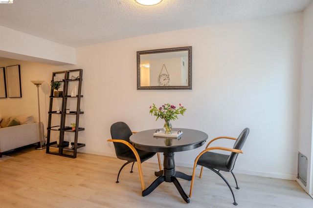 1260 Pine Creek Way I, Concord, CA 94520