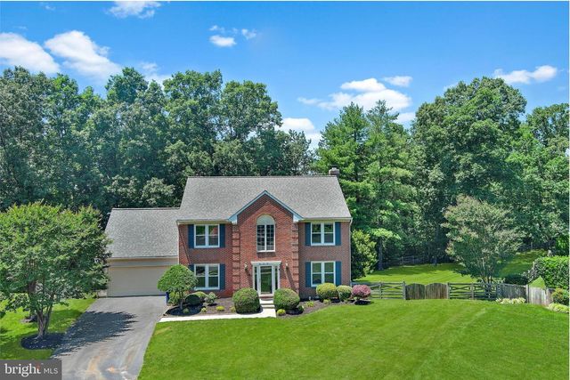 909 BROAD OAKS DR, Herndon, VA 20170