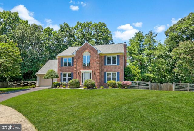 909 BROAD OAKS DR, Herndon, VA 20170