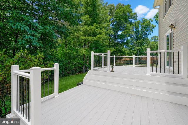 909 BROAD OAKS DR, Herndon, VA 20170