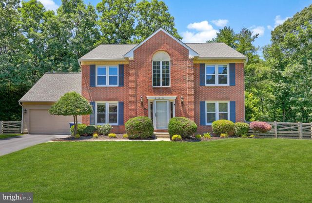 909 BROAD OAKS DR, Herndon, VA 20170