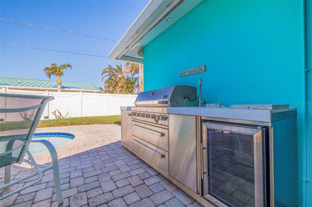 2010 E VINA DEL MAR BOULEVARD, St Pete Beach, FL 33706