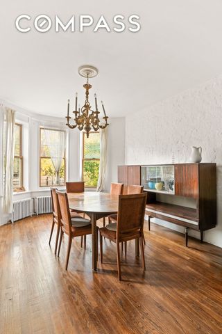 250 E 25th Street, New York City, NY 11226