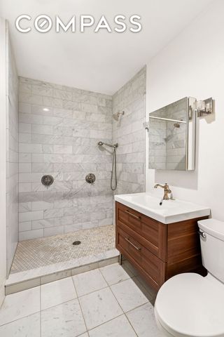 250 E 25th Street, New York City, NY 11226