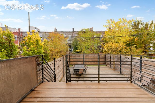 250 E 25th Street, New York City, NY 11226
