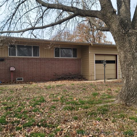 337 N Crabtree Road, Muskogee, OK 74403