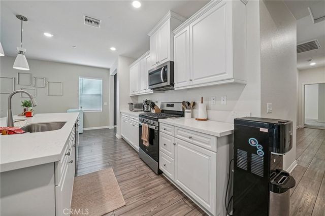 41018 Chambord, Lake Elsinore, CA 92532