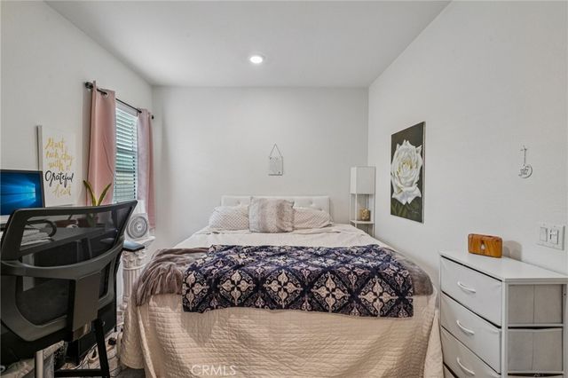 41018 Chambord, Lake Elsinore, CA 92532