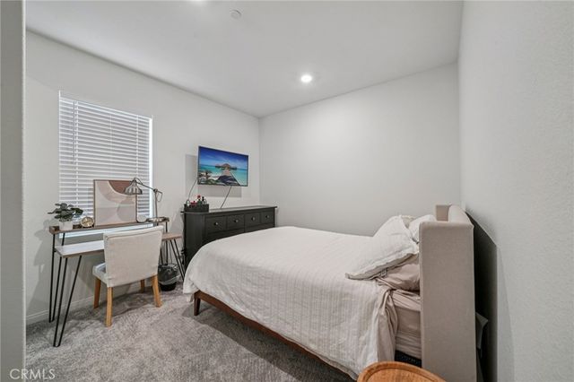 41018 Chambord, Lake Elsinore, CA 92532