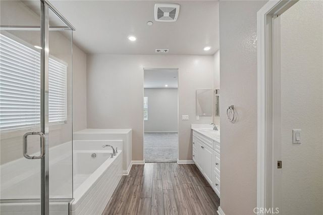 41018 Chambord, Lake Elsinore, CA 92532
