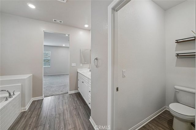 41018 Chambord, Lake Elsinore, CA 92532