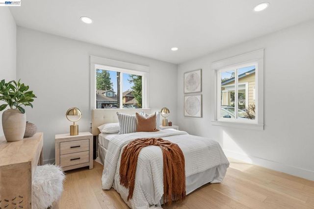 1766 1766 College Ave, Livermore, CA 94550