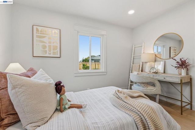 1766 1766 College Ave, Livermore, CA 94550