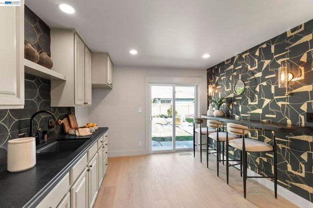 1766 1766 College Ave, Livermore, CA 94550