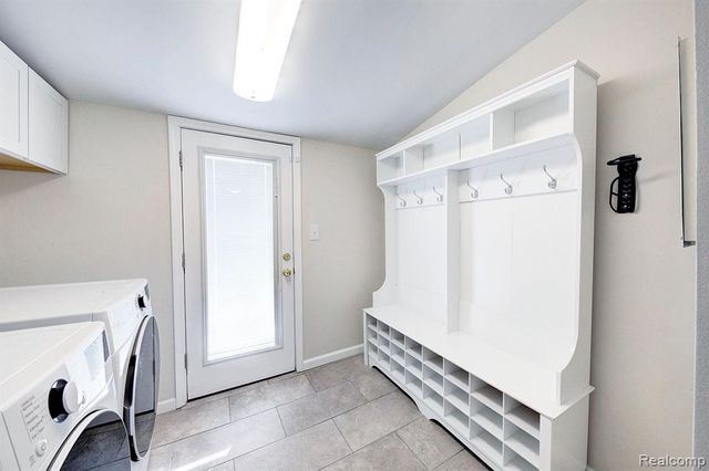 1597 W Saratoga Street, Ferndale, MI 48220