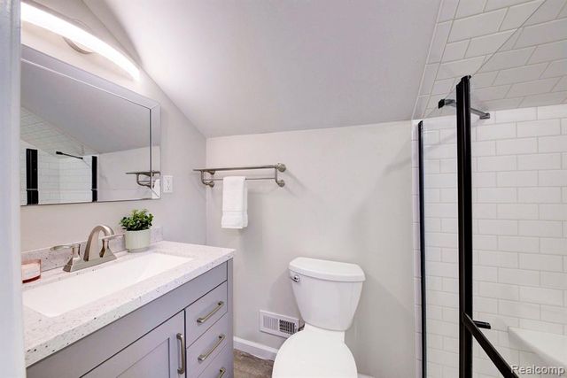 1597 W Saratoga Street, Ferndale, MI 48220