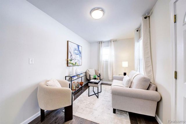 1597 W Saratoga Street, Ferndale, MI 48220