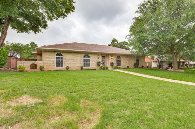 728 The Meadows Parkway, Desoto, TX 75115