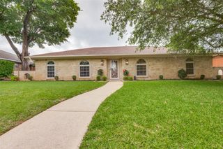 728 The Meadows Parkway, Desoto, TX 75115