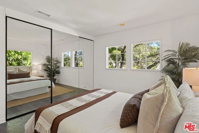3311 Adina Drive, Los Angeles, CA 90068