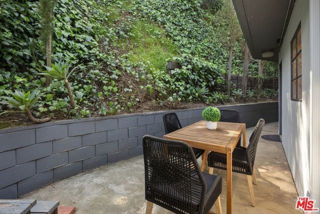 3311 Adina Drive, Los Angeles, CA 90068
