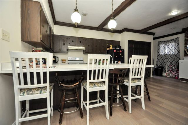 819 Lincoln Ave, Charleroi Boro, PA 15022