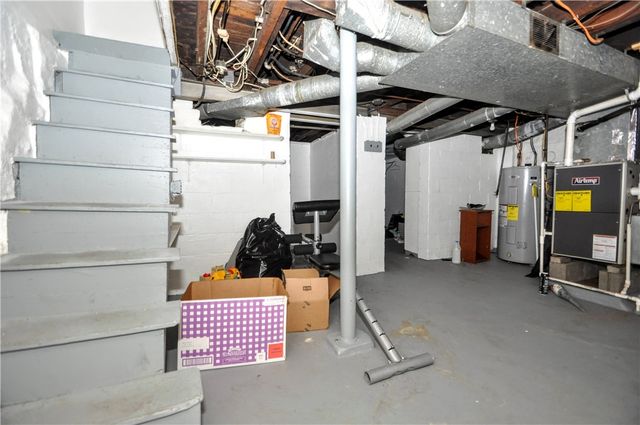 819 Lincoln Ave, Charleroi Boro, PA 15022