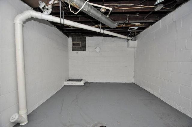 819 Lincoln Ave, Charleroi Boro, PA 15022