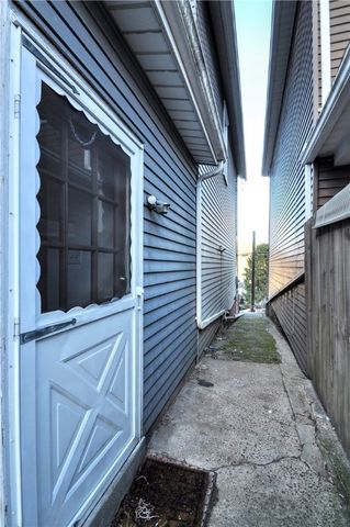 819 Lincoln Ave, Charleroi Boro, PA 15022