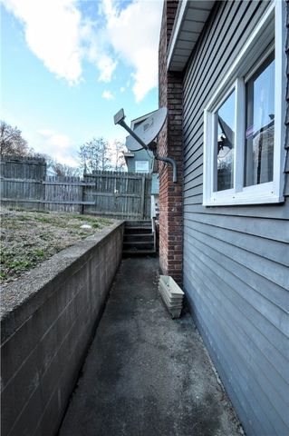 819 Lincoln Ave, Charleroi Boro, PA 15022