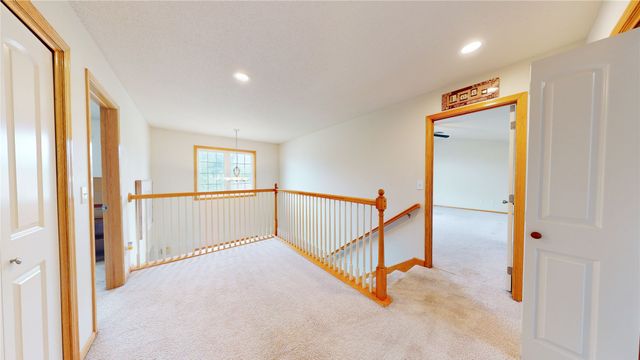 3523 Brook Run Drive, Des Moines, IA 50317