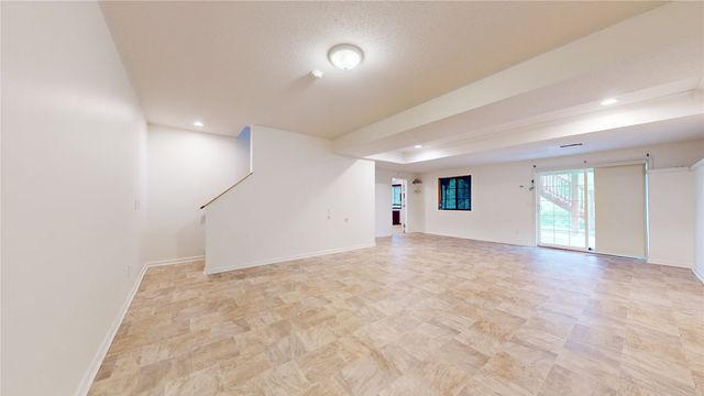 3523 Brook Run Drive, Des Moines, IA 50317