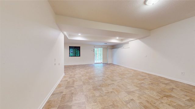 3523 Brook Run Drive, Des Moines, IA 50317