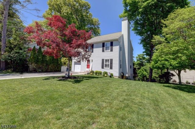 12 Ogden Ter, Butler Boro, NJ 07405