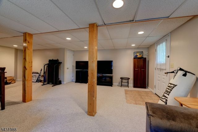 12 Ogden Ter, Butler Boro, NJ 07405