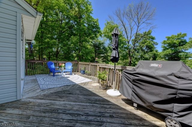 12 Ogden Ter, Butler Boro, NJ 07405