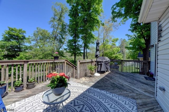 12 Ogden Ter, Butler Boro, NJ 07405