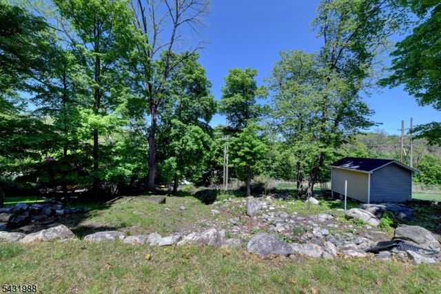 12 Ogden Ter, Butler Boro, NJ 07405