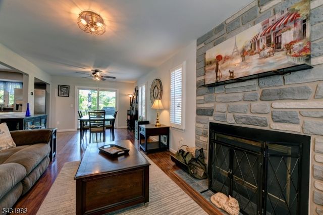 12 Ogden Ter, Butler Boro, NJ 07405