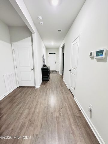 215 Brim Court, Swansboro, NC 28584