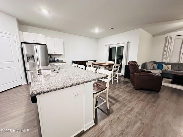 215 Brim Court, Swansboro, NC 28584